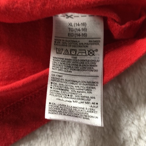 Old Navy Set of 2 Red & Green Short Sleeve Tees with Dinosaur Graphics | XL - Picture 13 of 15